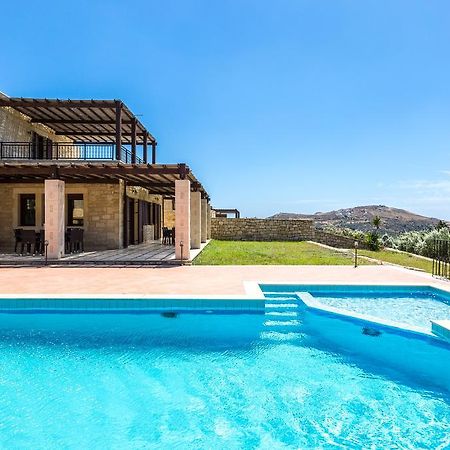 Poseidon Villa, Nestled In The Picturesque South, By Thinkvilla Lefkogeia Екстериор снимка